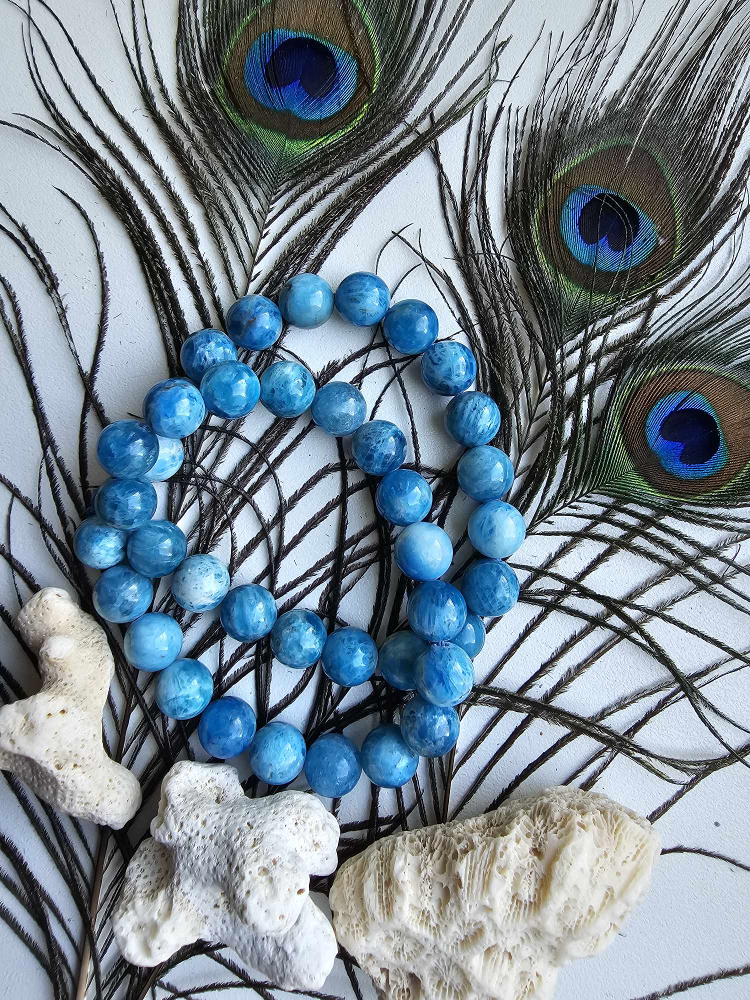Apatitas larimar (kalba, motyvacija)