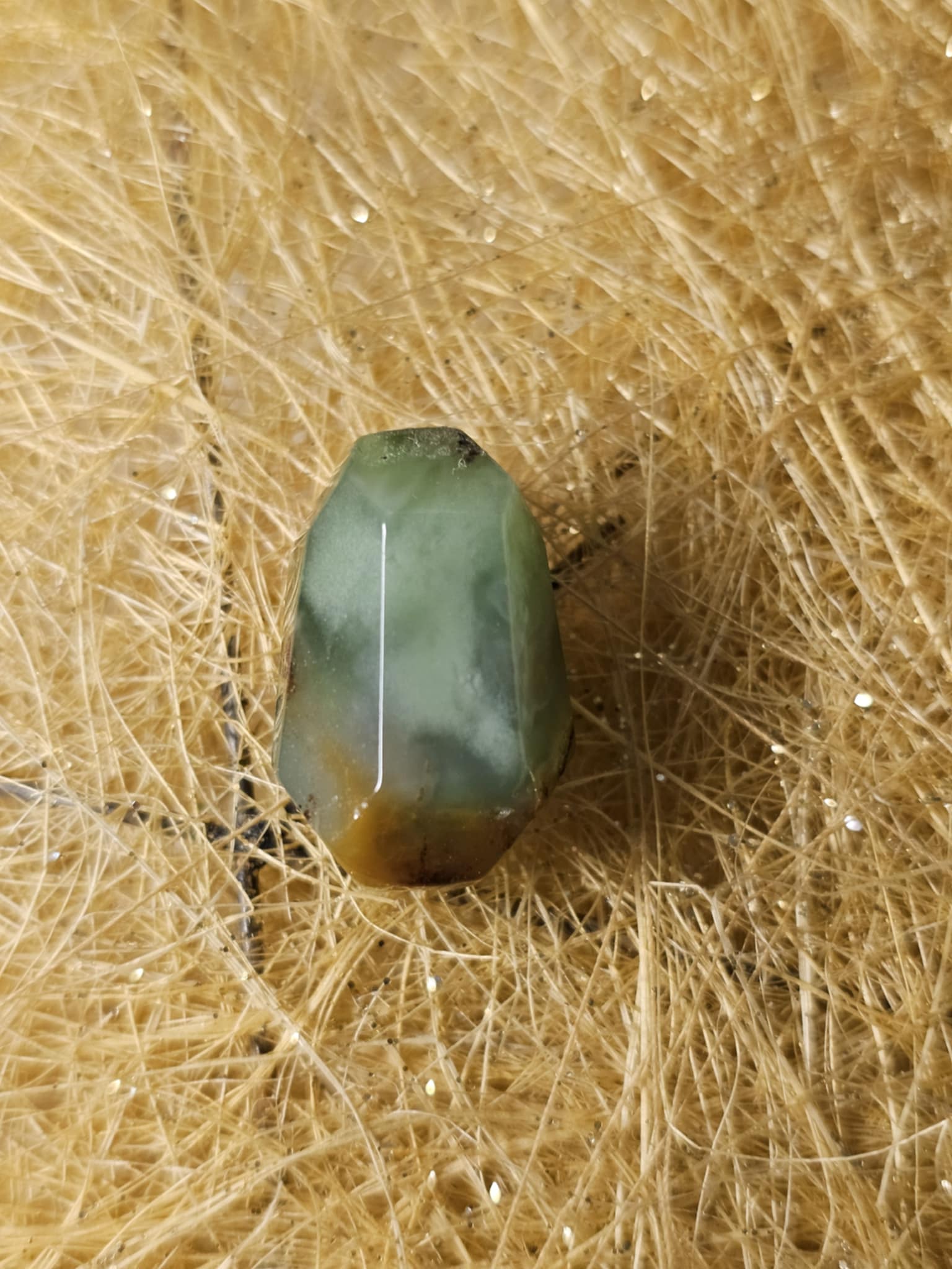 Chrizoprazas pakabukas (pusiausvyra, vidinis pasaulis)