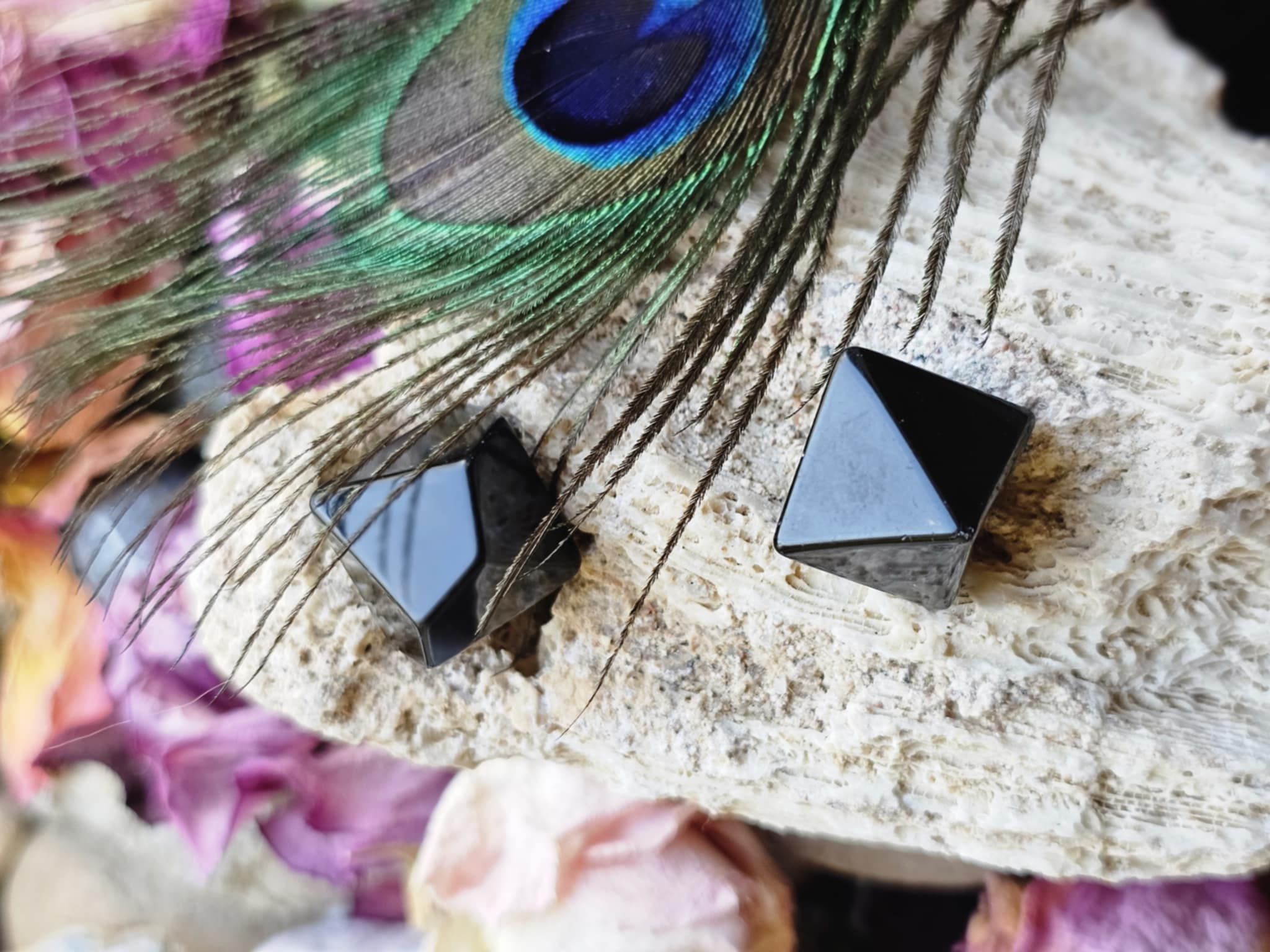 Obsidianas (apsauga, ezoterika)