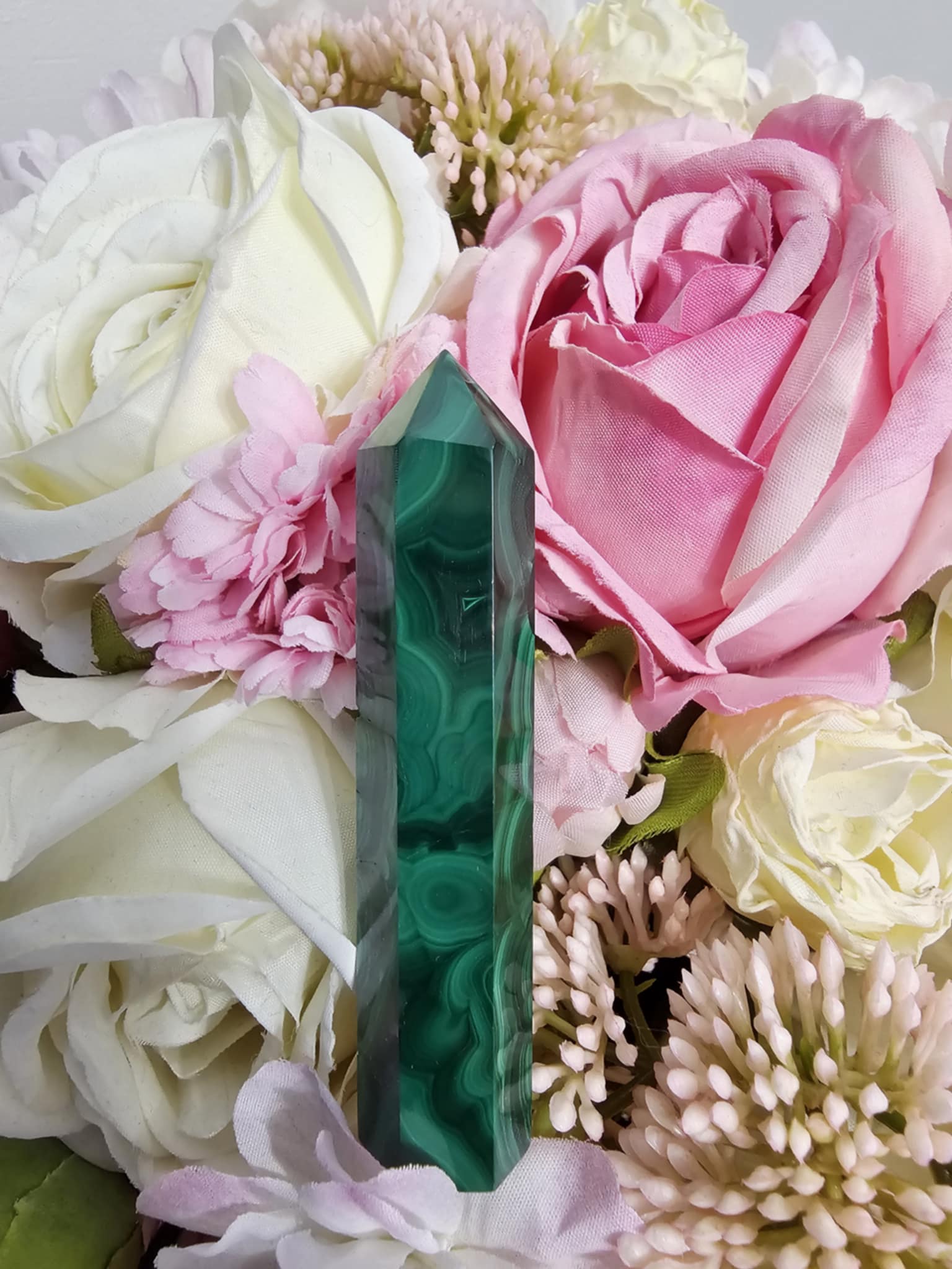 Malachitas (pinigai, dėmesys, atgimimas)