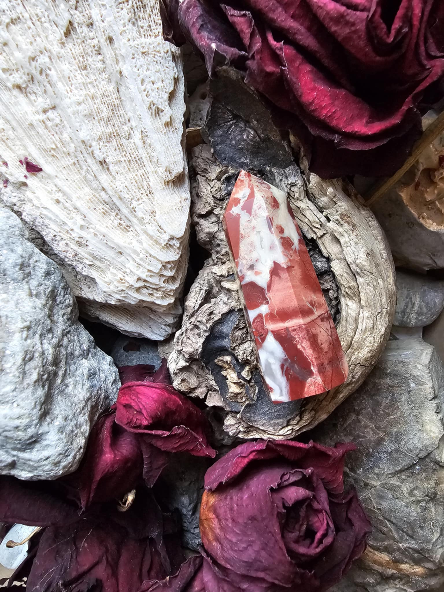 Jaspis raudonas (sveikata, įsižeminimas)