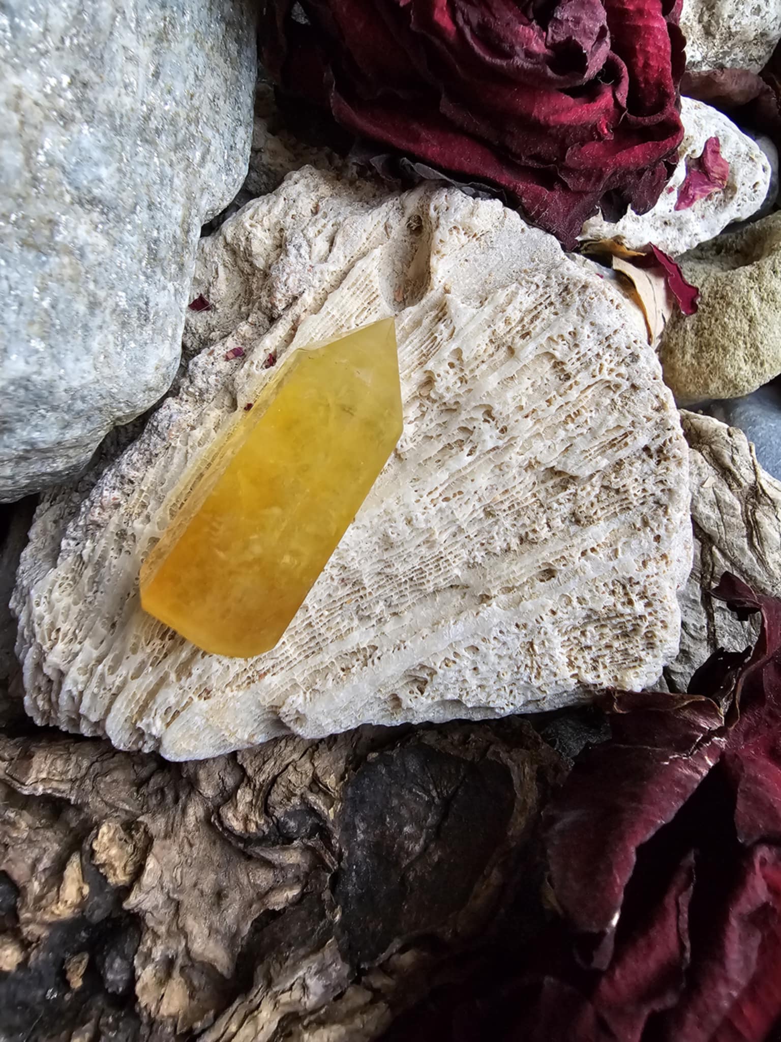 Fluoritas (kūrybiškumas, meistrystė)