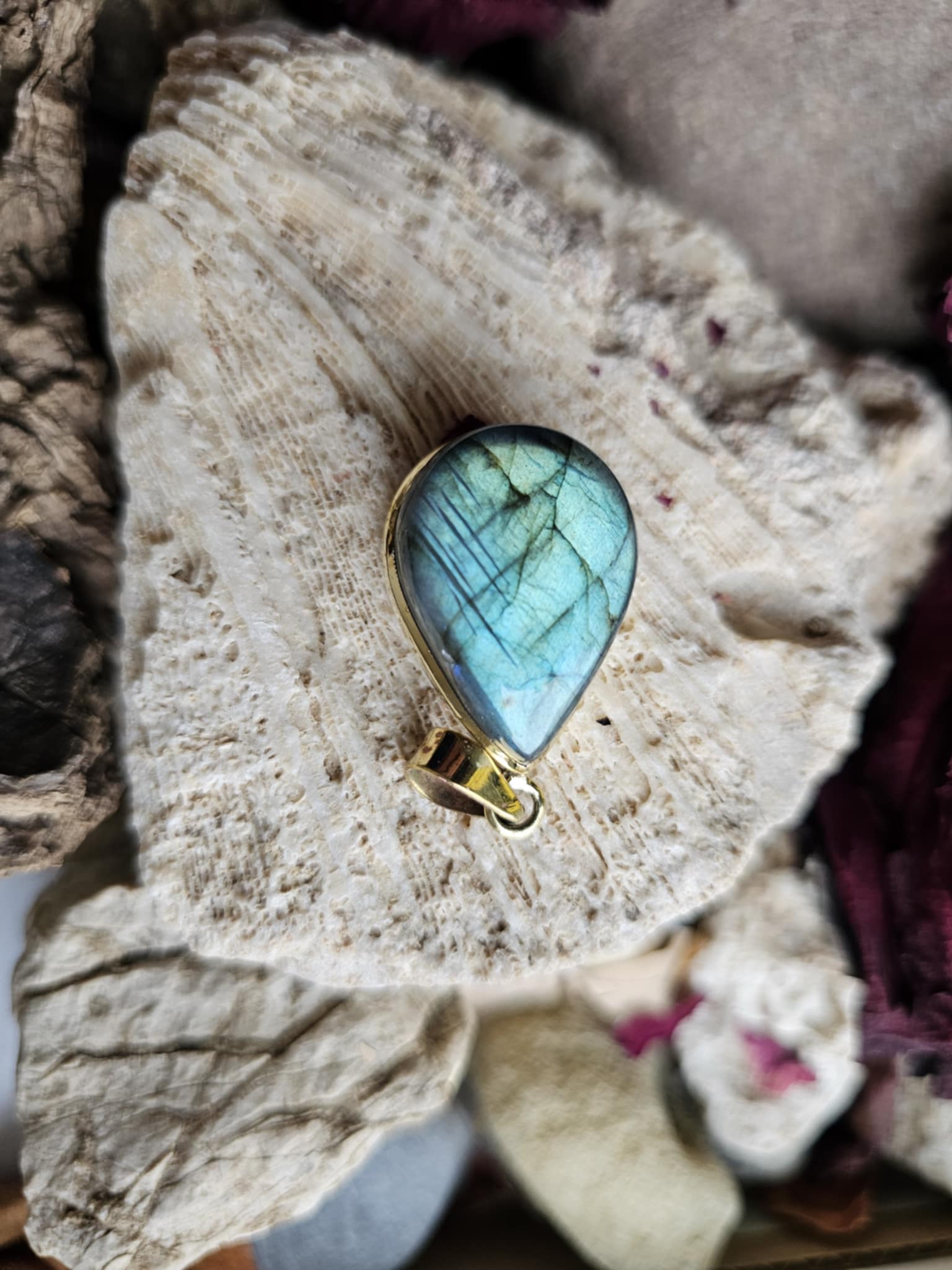 Labradoritas (apsauga, energija) pakabukas