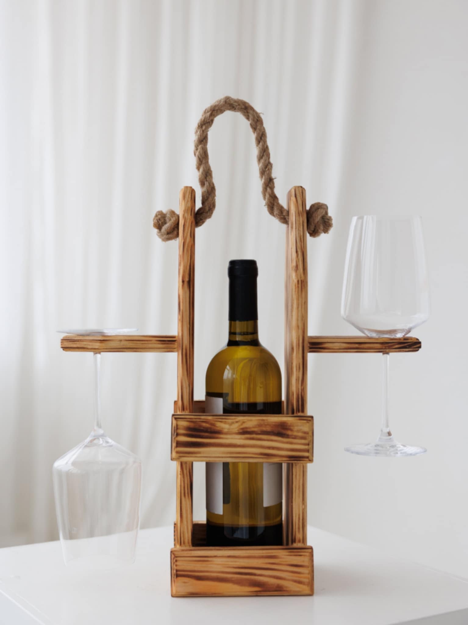 Stovas taurėms ir vynui Barrel d’Amour