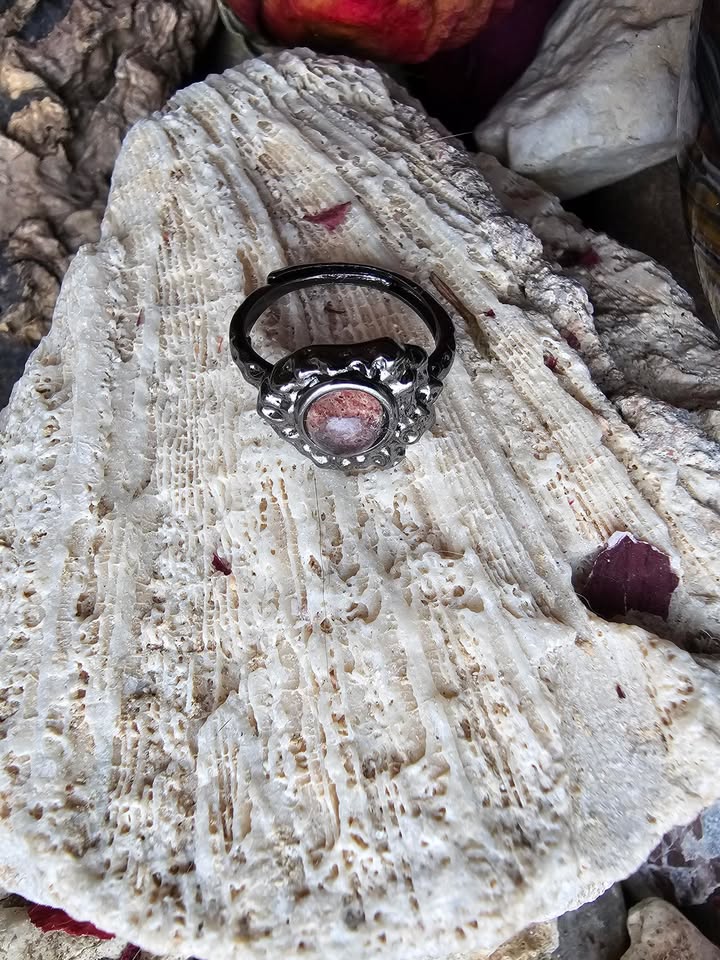 Braškinis kvarcas žiedas (meilė, džiaugsmas)