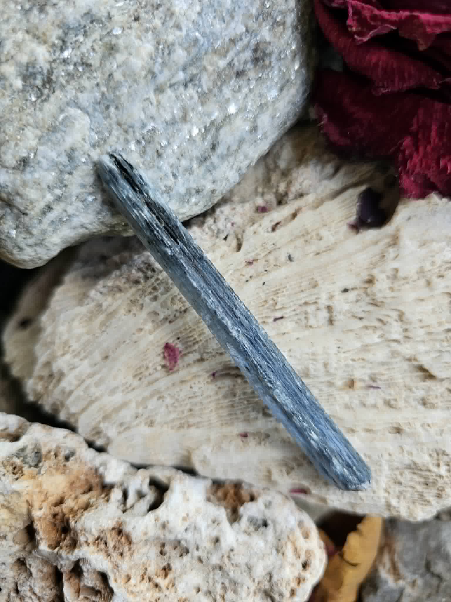 Kianitas A (svajonių pildytojas) apie 10 g.