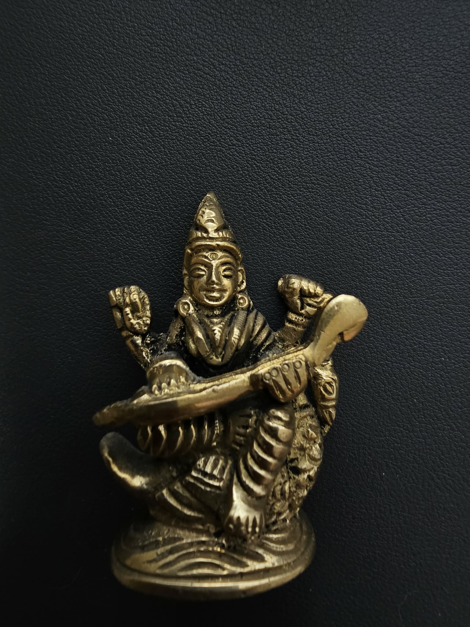 Sarasvati - Išminties, Kūrybos ir Žinių Šaltinis